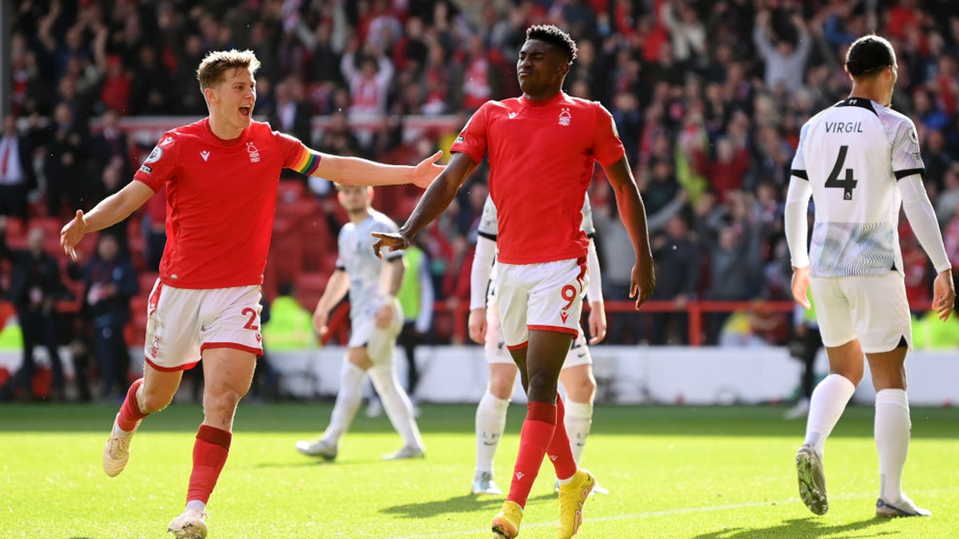 扑朔迷离 扑朔迷离